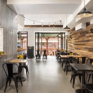 Izzy's Barbecue Interior